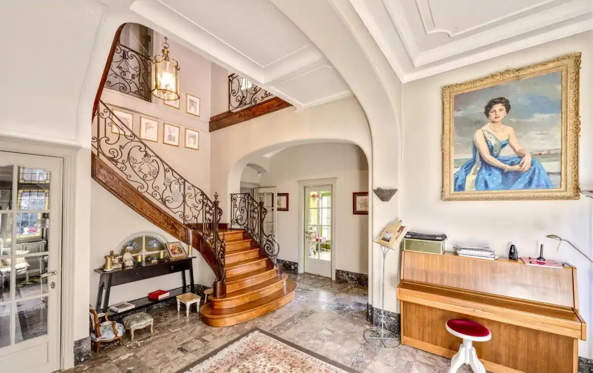Charming Circa 1921 Villa