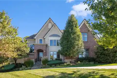7,000 Sq Ft Luxury Home with Golf Views