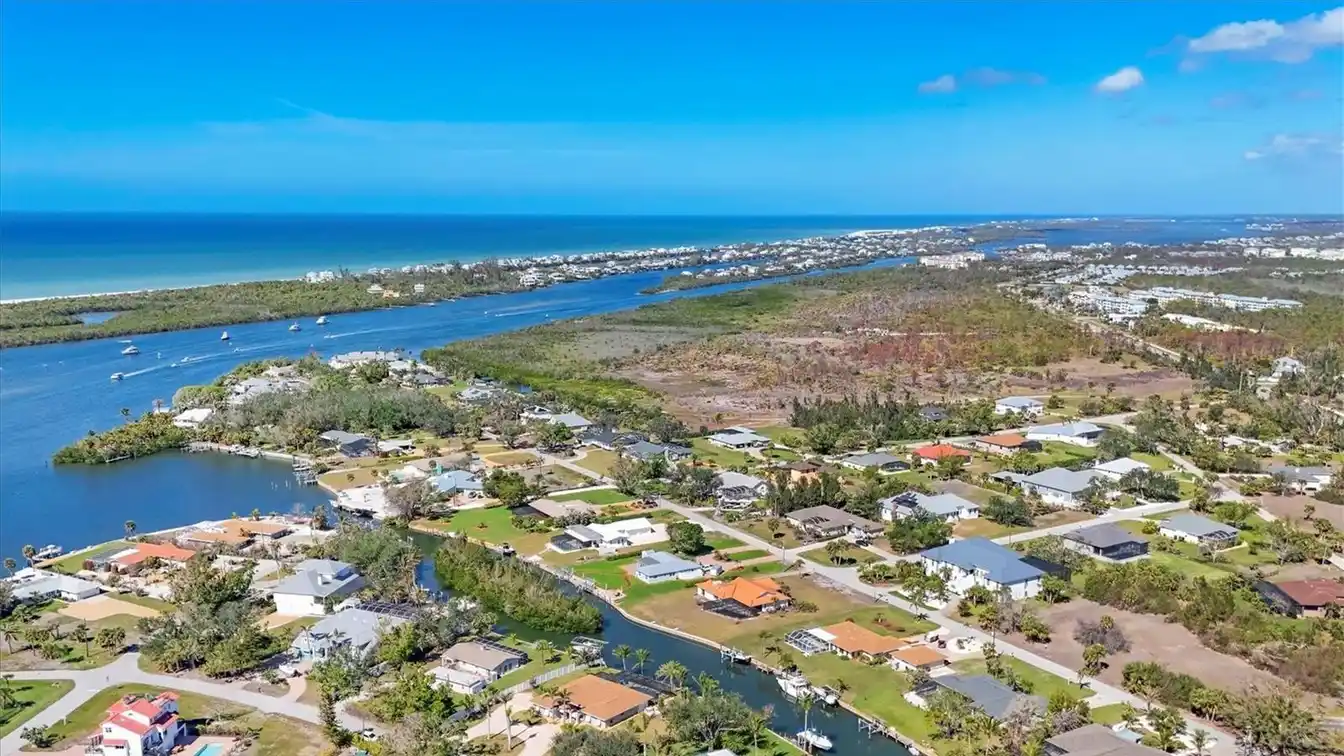 Incredible Boater's Paradise