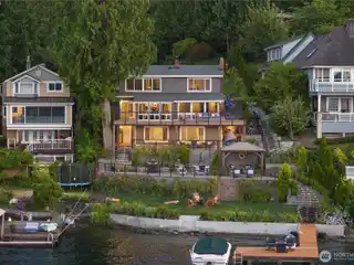 Breezy Lakeside Haven