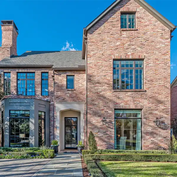 IMPRESSIVE ENGLISH TUDOR IN AVON PLACE