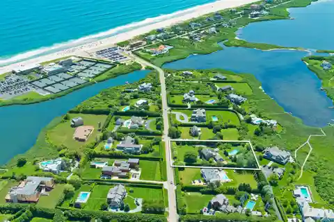 Turnkey Bridgehampton South Beach House