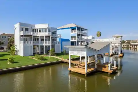 Architectural Stunner Set on the Canal