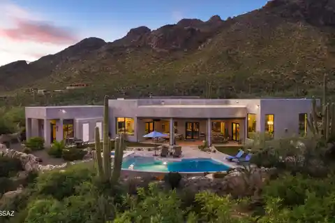Modern Elegance Meets Desert Serenity