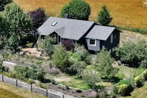 Quintessential Island Farmhouse