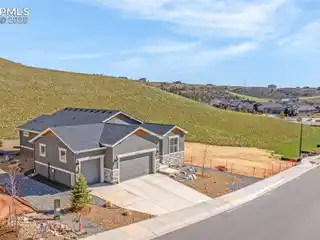 Ranch Style Home in Sought-After Forest Lakes