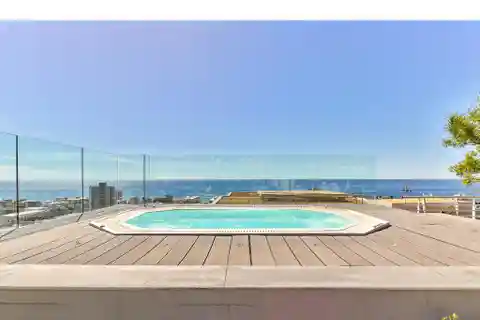 Luxury Penthouse with Rooftop Terrace