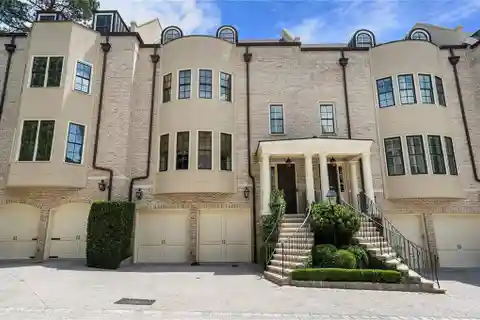Spacious and Elegant Townhome