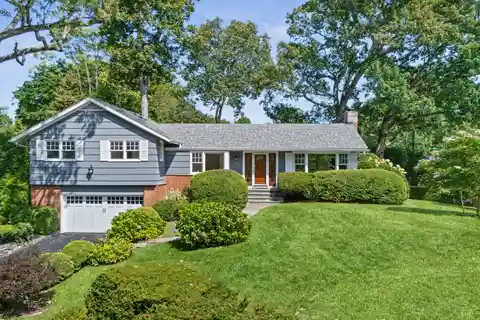A Haven in Coveted Pinebrook Estates