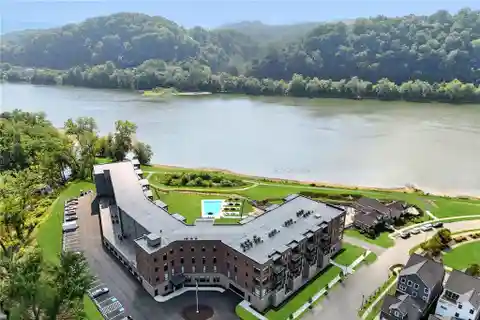 Resort-Style Living in the Brooks