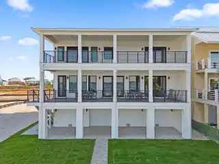 Brand New Navarre Beach Deep Water Home