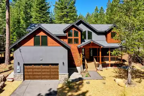 Beautiful New Mountain Modern Home