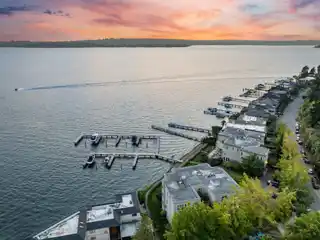 Sense of Place on the Shores of Lake Washington