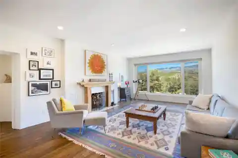 Gracious Home with Mountain Views