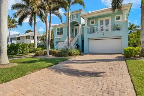 Custom Waterfront Paradise