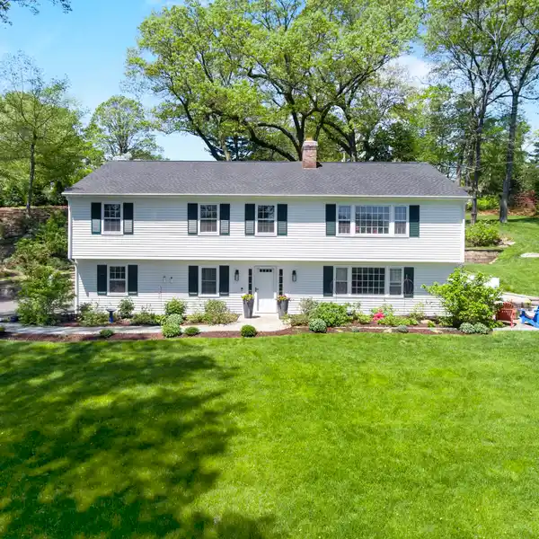 WELCOMING HOME ON A SOUGHT-AFTER CUL-DE-SAC