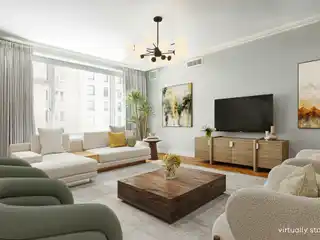 Beautiful Half-Floor Residence on the Upper West Side