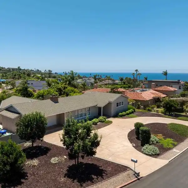 SINGLE-LEVEL LIVING WITH HORIZON OCEAN VIEWS