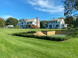 Sagaponack Farm-style Retreat