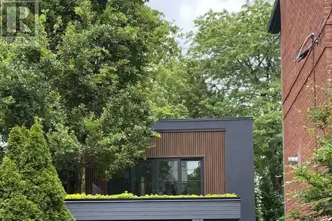 Architectural Showpiece on Iconic Dunbar Road