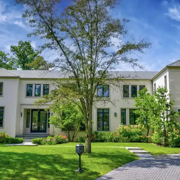 EAST GLENCOE STUNNER