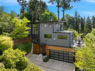 Modern Urban Retreat