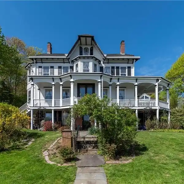 GRAND HISTORIC CIRCA 1855 HUDSON RIVERVIEW VICTORIAN