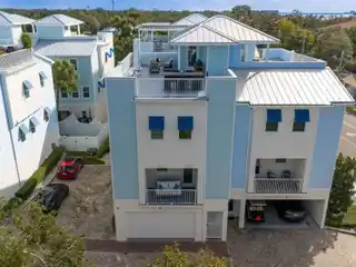 Exquisite Coastal Townhome with Rooftop Terrace and Gulf Views