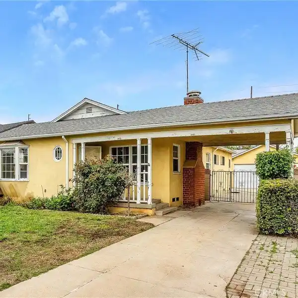 GREAT POTENTIAL IN PRIME WEST LOS ANGELES LOCATION