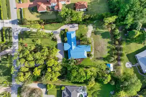 Rare Three Bedroom Home in Desirable Pine Ridge Estates