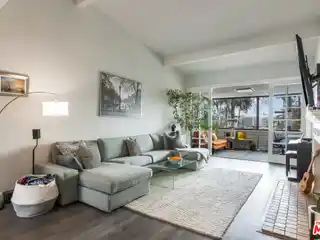 Stunning Top-Floor Marina View Condo