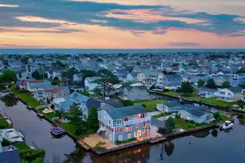Stunning Waterfront Retreat with Private Dock