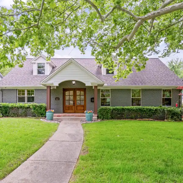 MODERN LIVING WITH TIMELESS CHARM