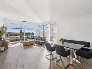 New Luxury Penthouse with Panoramic Views