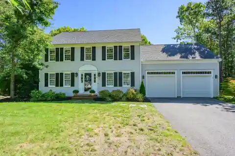 Stunning Colonial Home in Yarmouth