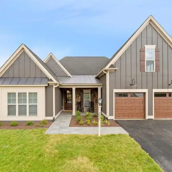 POPULAR PLAN IN THE NEWEST SECTION OF BELVEDERE