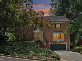 Beautifully Maintained Home in Desirable Westmoreland Hills