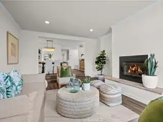 Remodeled End Unit in Coveted Lunada Bay