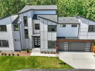 Meticulously Crafted Home in Cassiopeia