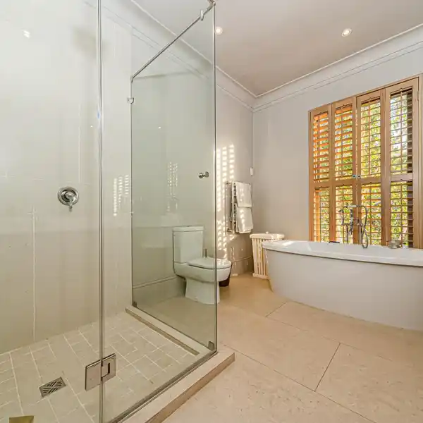TUSCAN OPULENCE WITH AFRICAN DESIGN