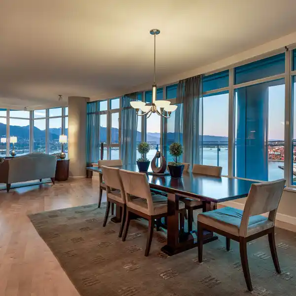 SPECTACULAR WATERFRONT SUB-PENTHOUSE AT CALLISTO