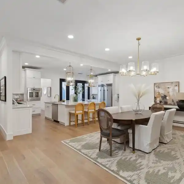 REIMAGINED RESIDENCE NESTLED IN THE PRESTIGIOUS CARUTH HOMEPLACE
