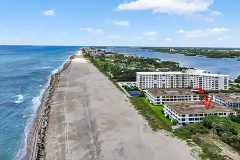 Create Your Ideal Oceanfront Home in the Reef