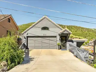 Charm and Comfort with Breathtaking Views