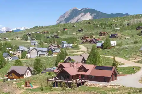 Mountain Charm with Modern Updates