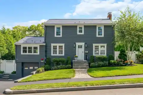 Turnkey Center Entrance Colonial