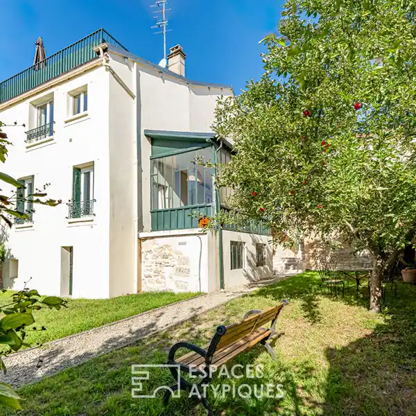 RENOVATED OLD HOUSE ON SPACIOUS WOODED PLOT