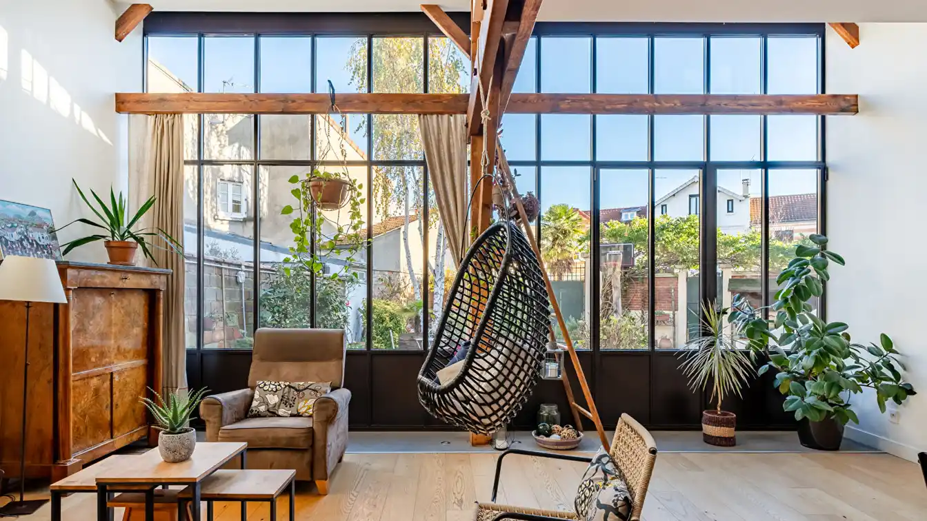 Rare Property Combining Classic and Contemporary