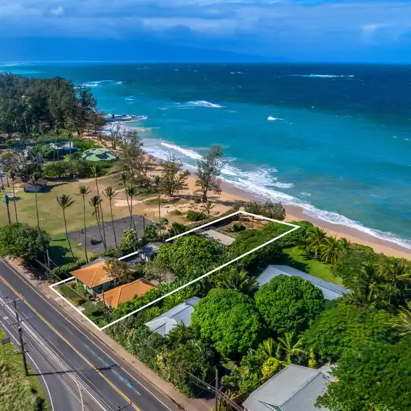 METICULOUSLY MAINTAINED LANDMARK BEACHFRONT PROPERTY