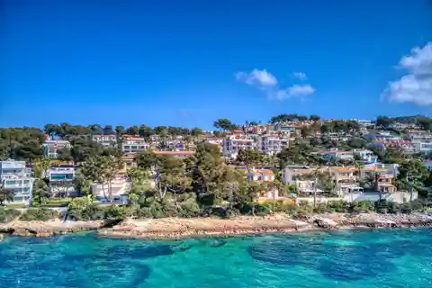 Magnificent Seaside Villa in Alcanada with Fantastic Views